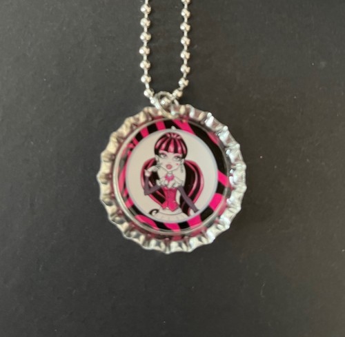 Collares temáticos Monster High Doll / 15 favores de fiesta / regalo amigo / San Valentín - Imagen 4 de 7