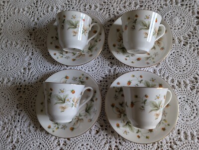 4 x Royal Doulton Erdbeere Creme Tee Tasse & Untertasse vergoldete Kanten