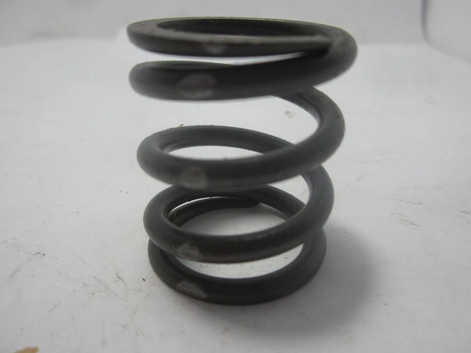 76-87 Chevrolet Chevette Pontiac Acadian T1000 1.4L 1.6L Valve Spring 360504 - Image 2 of 3