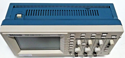 Tektronix TDS220 – Magazzino Virtuale - Foto 7