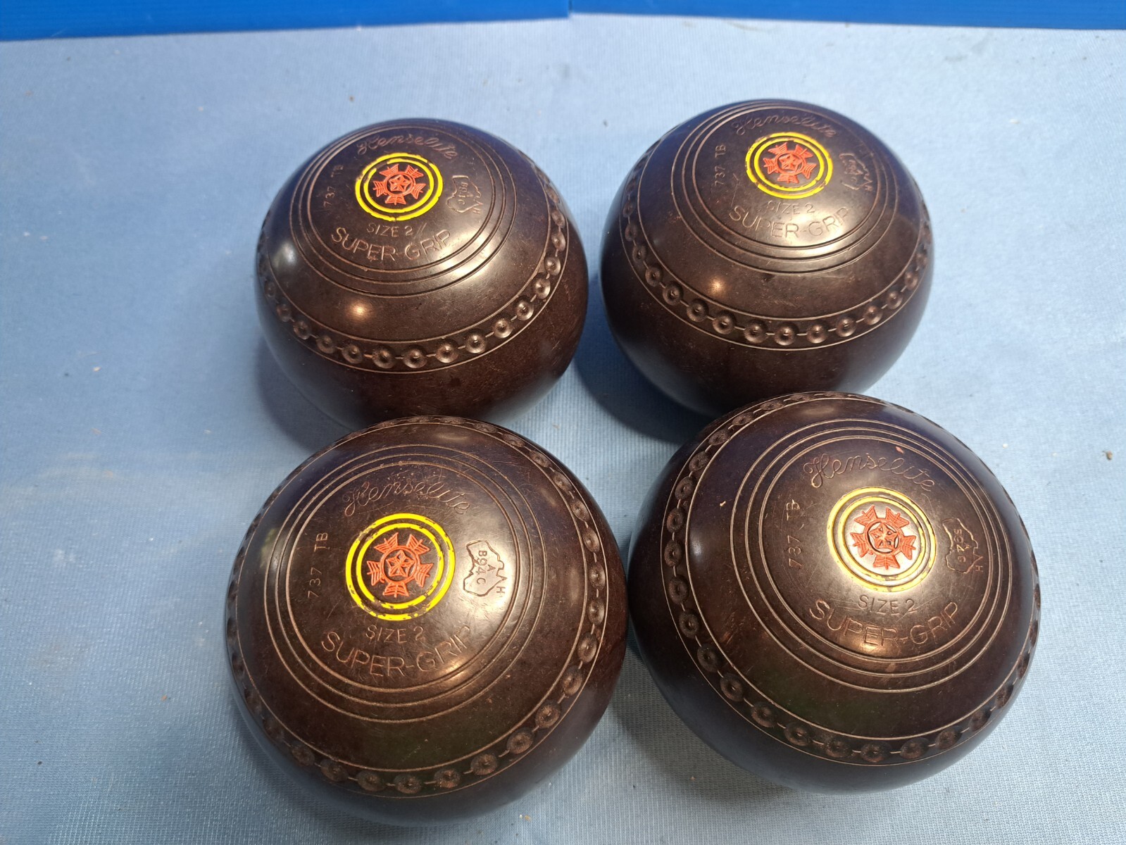 Henselite Lawn Bowls Size 2 Super Grip eBay