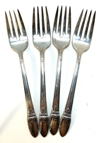 1847 Rogers First Love Salad Forks lot of 4 silverplate - 第 1/5 張圖片