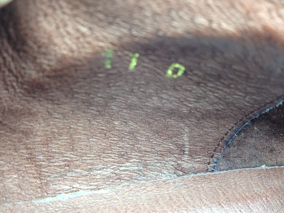 BLACK LEATHER PIERRE CARDIN  MADE IN ITALY WING TIP BUSINESS SHOES SIZE 11 M - Image 4 of 4