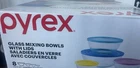 PYREX 8 PIECE GLASS MIXING BOWL SET WITH LIDS - NEW IN BOX - MADE IN USA!
