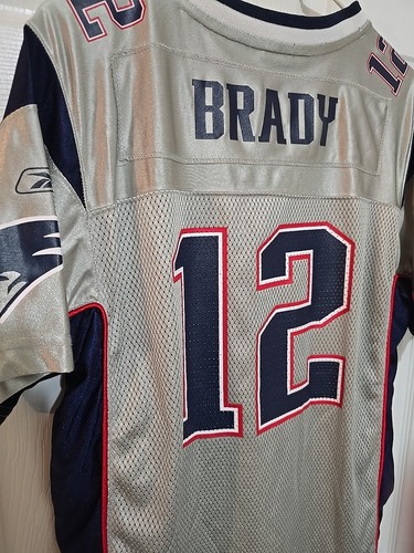 Vintage New England Patriots #12 Tom Brady Grey Reebok NFL Youth XL 18-20 Jersey - Picture 6 of 6