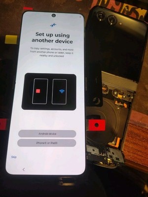 NEW ORIGINAL Motorola Razr 2024 XT2453 Screen Replacement NOW WITH ADHESIVE KIT!