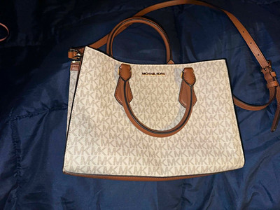 Michael Kors Signature Logo Satchel Top Handle Zip Bag Vanilla/Brown, Strap