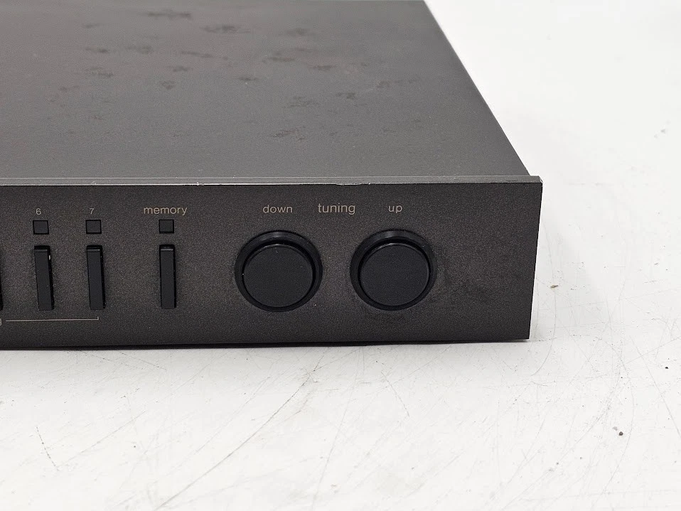 Technics ST-8055K FM/AM Stereo Tuner - Working, Cosmetic Wear - Image 4 of 4