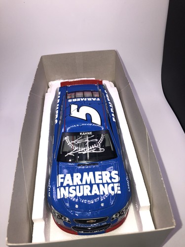 Kasey Kahne Action 2013 #5 Farmers Insurance AUTOGRAPHED 1:24 Diecast READ DESC - Picture 11 of 19