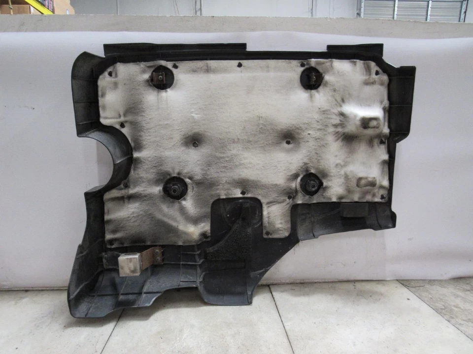 Tampa do motor 01 02 03 04 05 06 LEXUS LS430 - Imagem 2 de 4