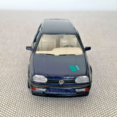 Volkswagen Golf MK3 Pink Floyd- 1/43 scale - VW Schabak model car
