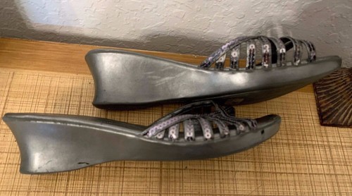 Montego Bay Club Silver Sequined Strap Slide Shoes 2" Wedge Heel Women's Sz 8 - Picture 5 of 9