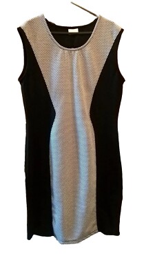 Black and white panel dress with keyhole back