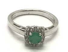 Sterling Silver 925 Round Green Emerald CZ Flower Halo Simple Cocktail Band Ring
