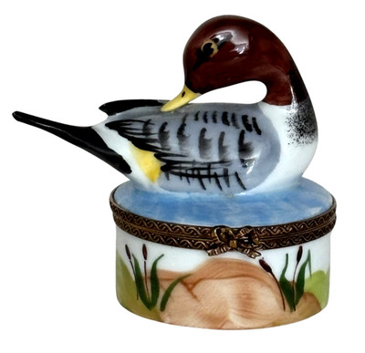 Limoges France Peint Main Chamart Trinket Box Duck Beautiful Detail