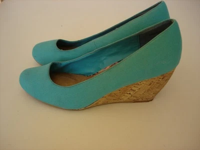 Chaussures compensées femme New Look en toile verte et liège coupe large poin... - Photo 1/4