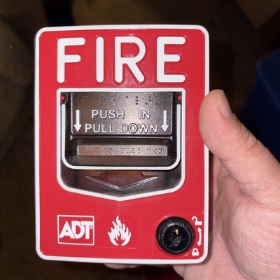 TYCO ADT DUAL ACTION PULL STATION used in great working condition 