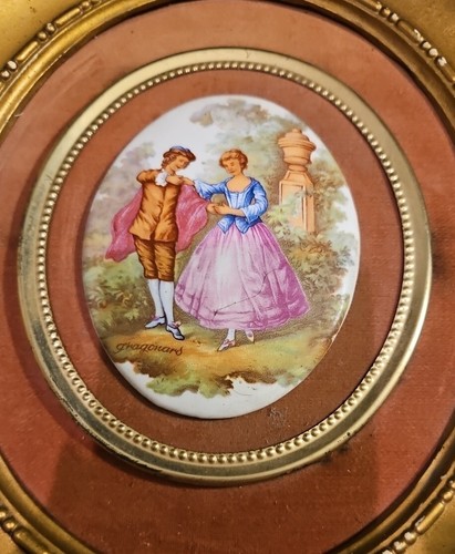 3 Vint Porcelain Cameo Velvet Gold Plastic Frame Wall Hanging Courting Couple - Picture 5 of 16