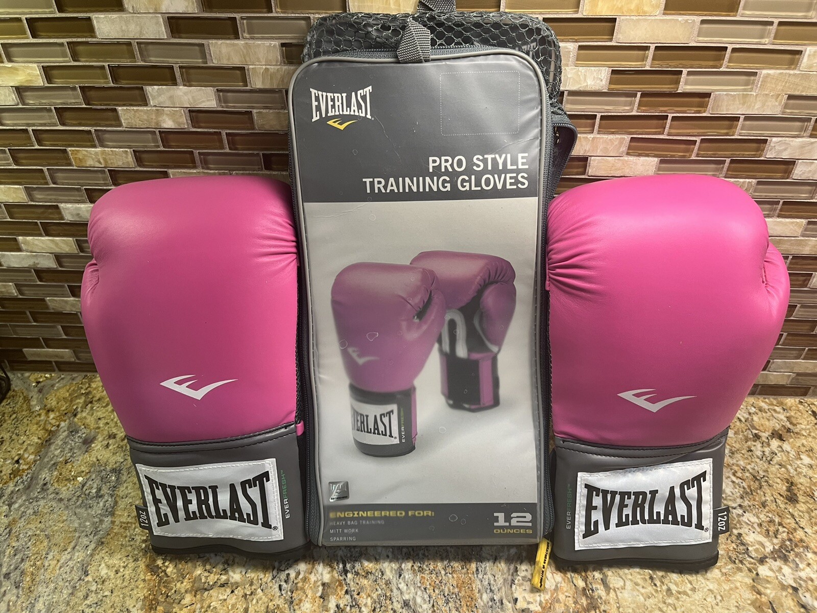 Pair of NM Pink Pro Style Women's 12 oz. Training Boxing Gloves w/ Bag! 601941448519 | eBay