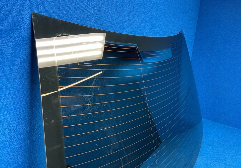 2011-2017 AUDI A8 D4 REAR WINDSHIELD BACK WINDOW GLASS OEM - Image 4 of 4