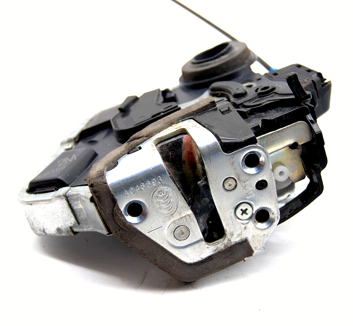 NEARSIDE FRONT DOOR LOCK LATCH MECH FOR TOYOTA AVENSIS T25 1.8 2.0
