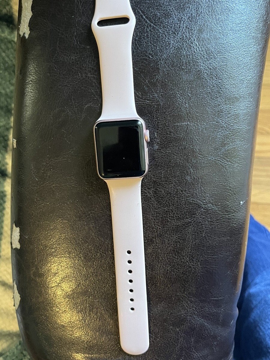 Apple Watch Series 2 38mm / 42mm Aluminum Case with Sport Band