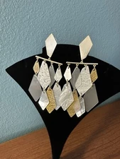 Kendra Scott Hanna Statement Earrings - worn once - rare!