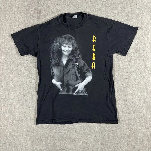 VTG Reba 1992 Concert T-shirt Small? Short Sleeve USA Made * 1990s vintage concert t-shirt, vintage, size S, single stitch, B+ condition