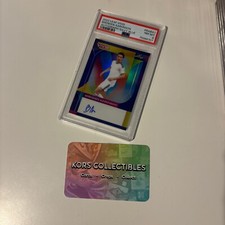 Leeds BRENDEN AARONSON AUTO 2/5 GRADED PSA 8 - 2022 LEAF VIVID NUMBERED AUTOGRAP