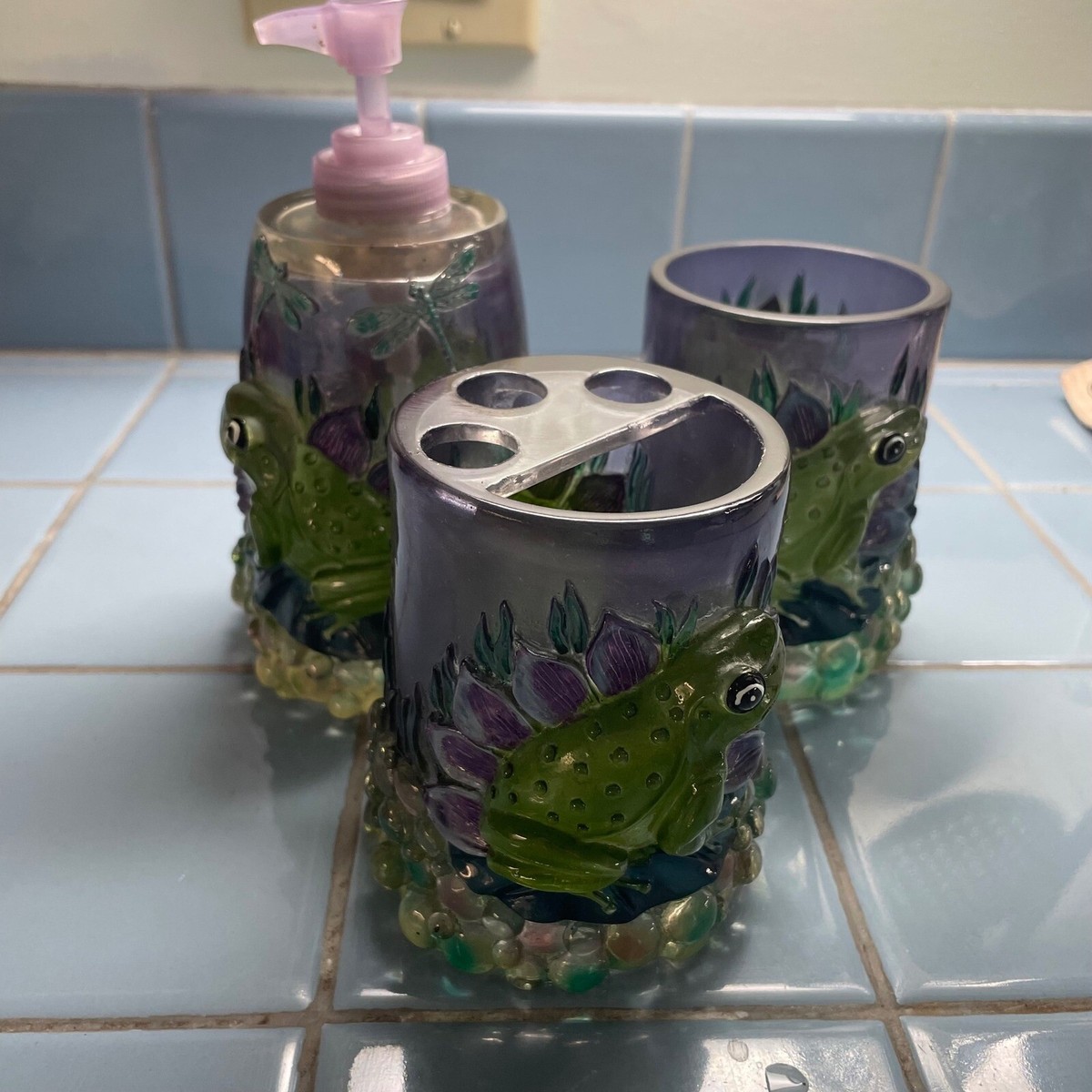 Lucite 60s 70s Frog Bathroom 3 pc Set Soap Dispenser Toothbrush