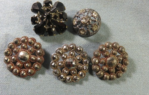 Paire De Barrettes Plates 7 Cm – Métal Argenté Avec Strass Et Cabochons Verre, Occasion