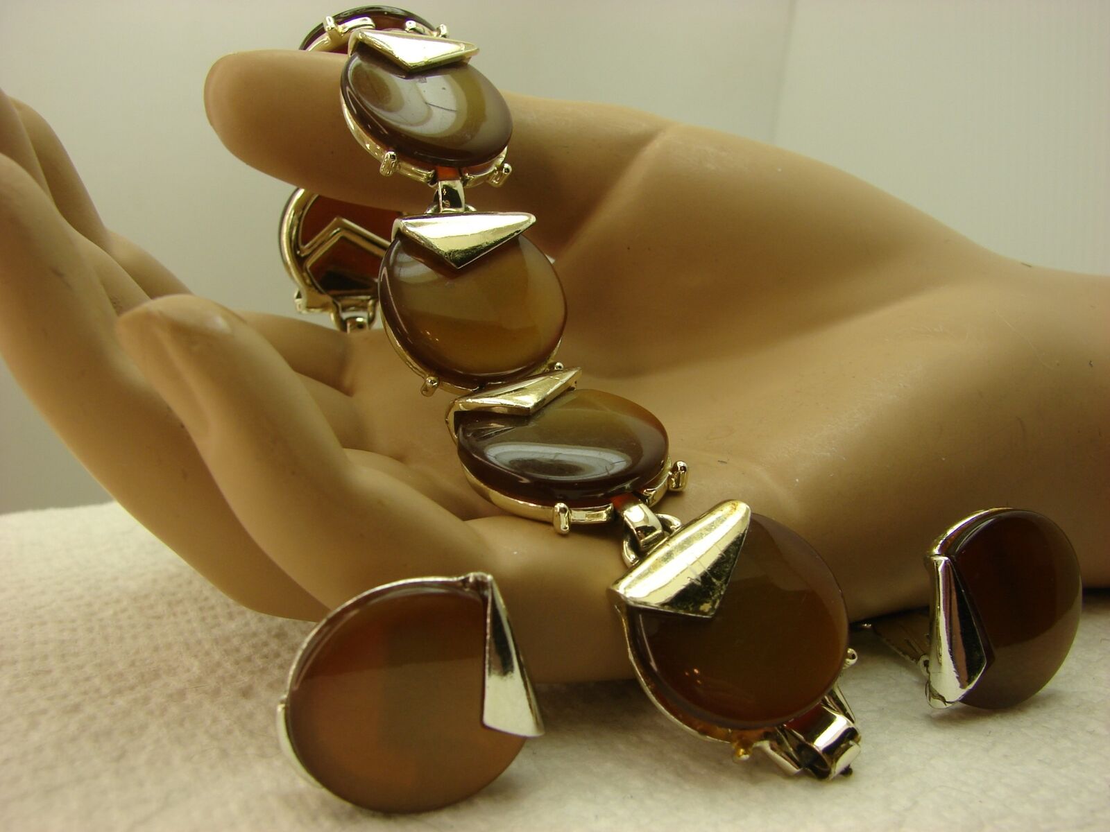Vintage Charel Brown Moon Glow Thermoset Lucite E… - image 2