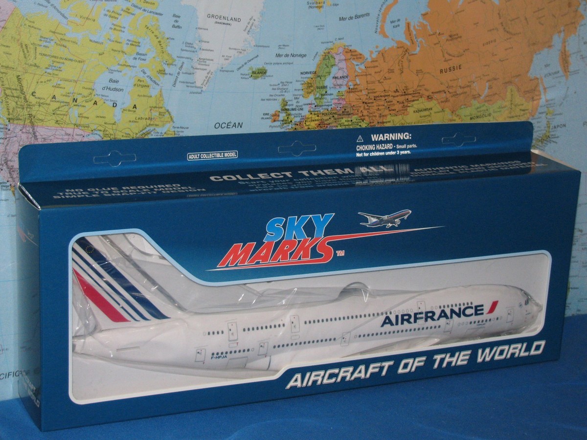 1/200 SKYMARKS AIR FRANCE AIRBUS A380-800 W/GEAR AIRCRAFT