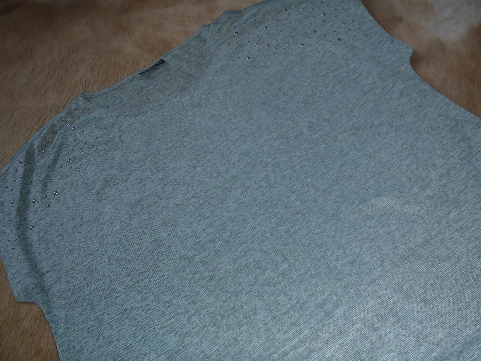 2 Janina Damen Shirts kurzarm Gr. 44 mit Nieten Basic unbedingt ansehen!! - Bild 4 von 4