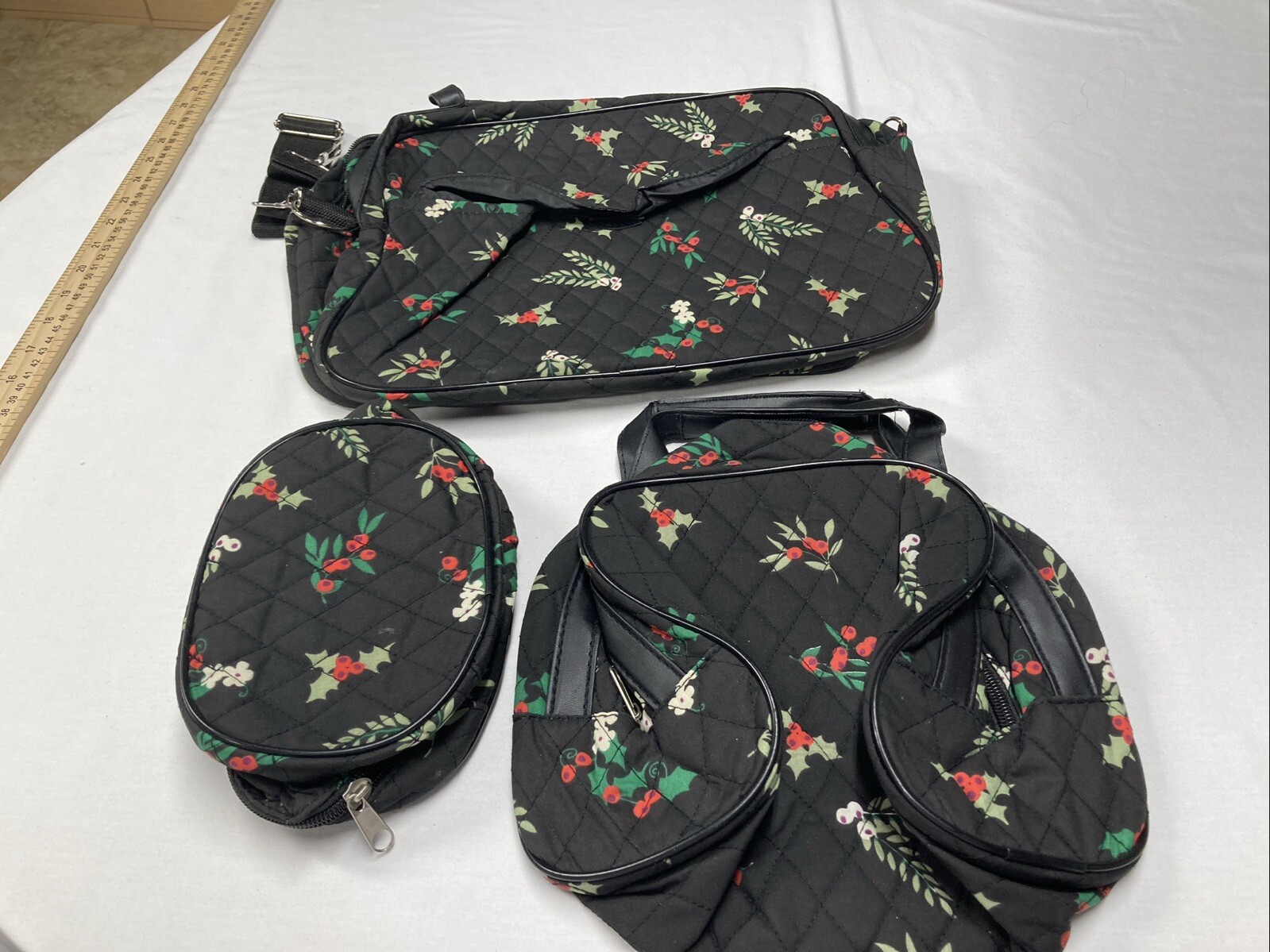 Crossbody  Handbag With Two Extra Purses,   New Without Tag
