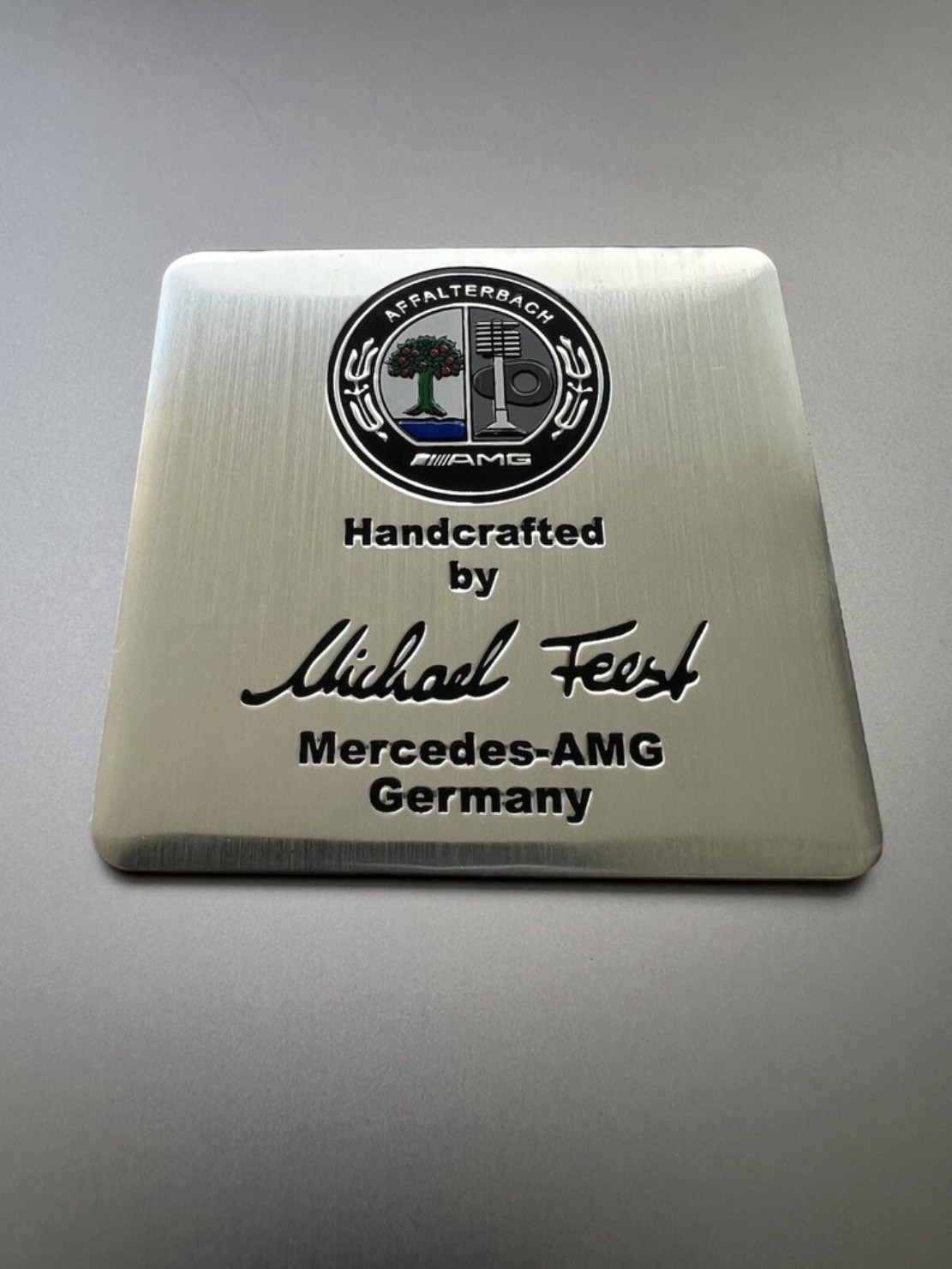 PARA MERCEDES E55 E63 C43 C63 SL55 SL63 emblema inscripción motor AMG Affalterbach