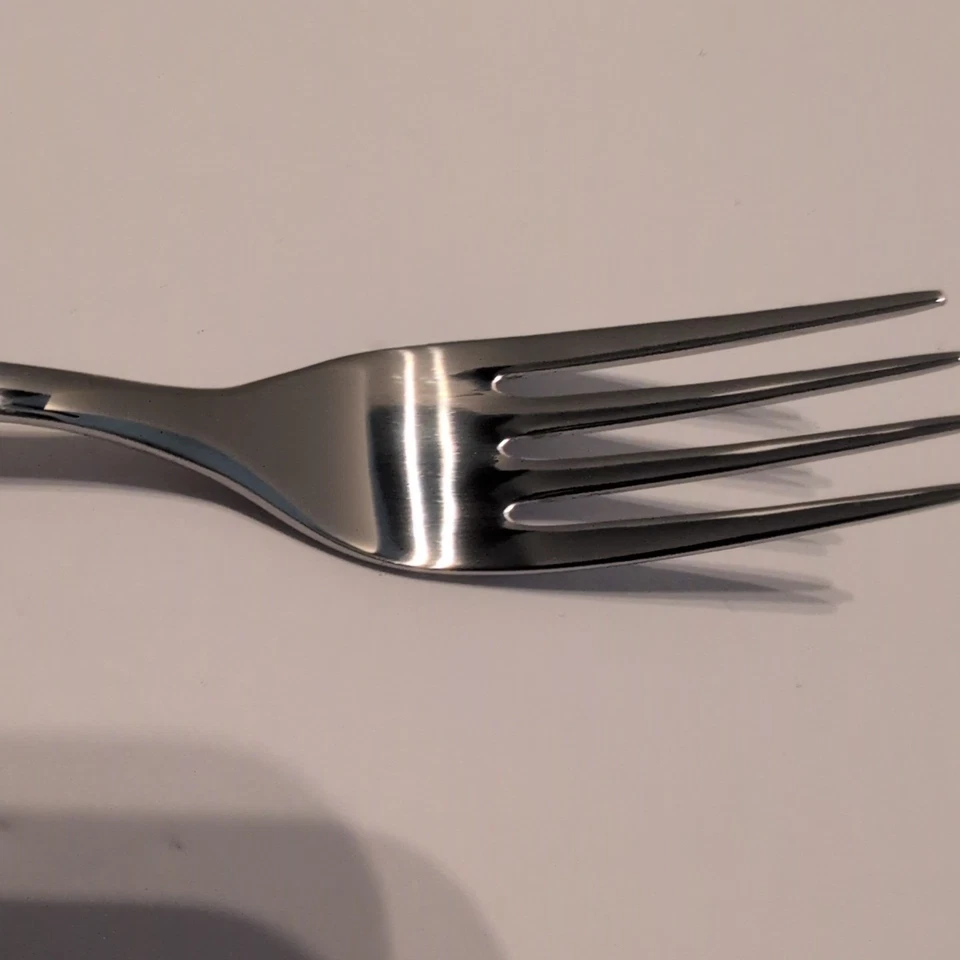 Lote de 12 tenedores de cena cubiertos de acero inoxidable Alessi para Delta Airlines Foto 3 de 4