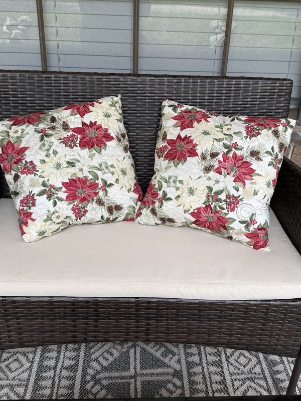 Square Christmas Cushion Pillow Set of 2, Multicolor Floral Poinsettia Print