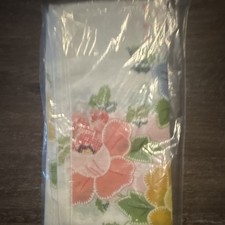Floral Fabric Napkins 17x17 Permanent Press Soil Release Finish Color Fast Set