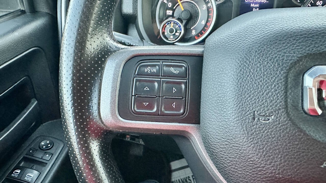 2022 Ram 2500 Tradesman 4x4 4dr Crew Cab 8 ft. LB Pickup thumbnail 31