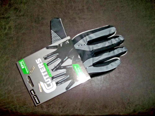 NUEVO CON ETIQUETAS Negro Cortadores Fútbol Agarre Adhesivo Palma Epic Receptor Guantes Adulto S/M Negro - Imagen 4 de 9