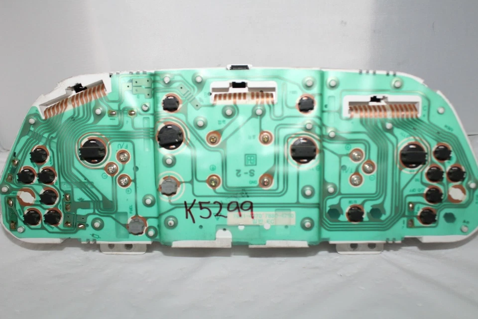 Cuadro de instrumentos velocímetro medidor de panel 00 01 Kia Sephia 62.383 millas Foto 4 de 4