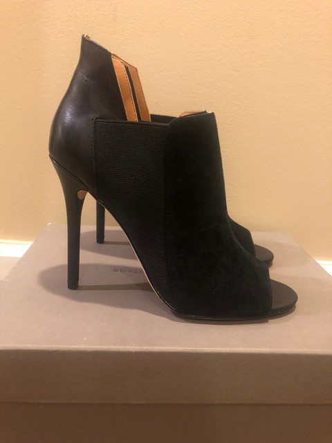 halston shoes
