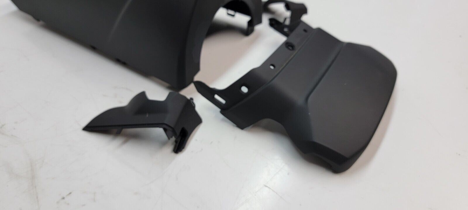 LAMBORGHINI HURACAN LP580 INTERIOR STEERING COLUMN COVER PLASTIC PANELS OEM SET 