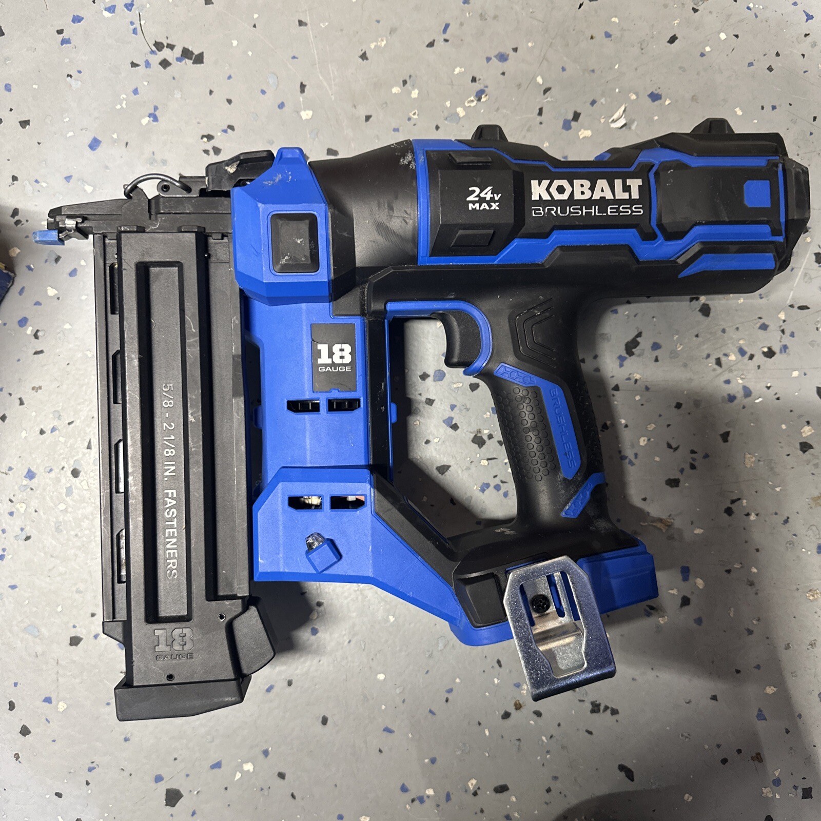 TESTED OPEN BOX Kobalt 24v XTR Cordless 18g Brad Nailer Kit, Battery