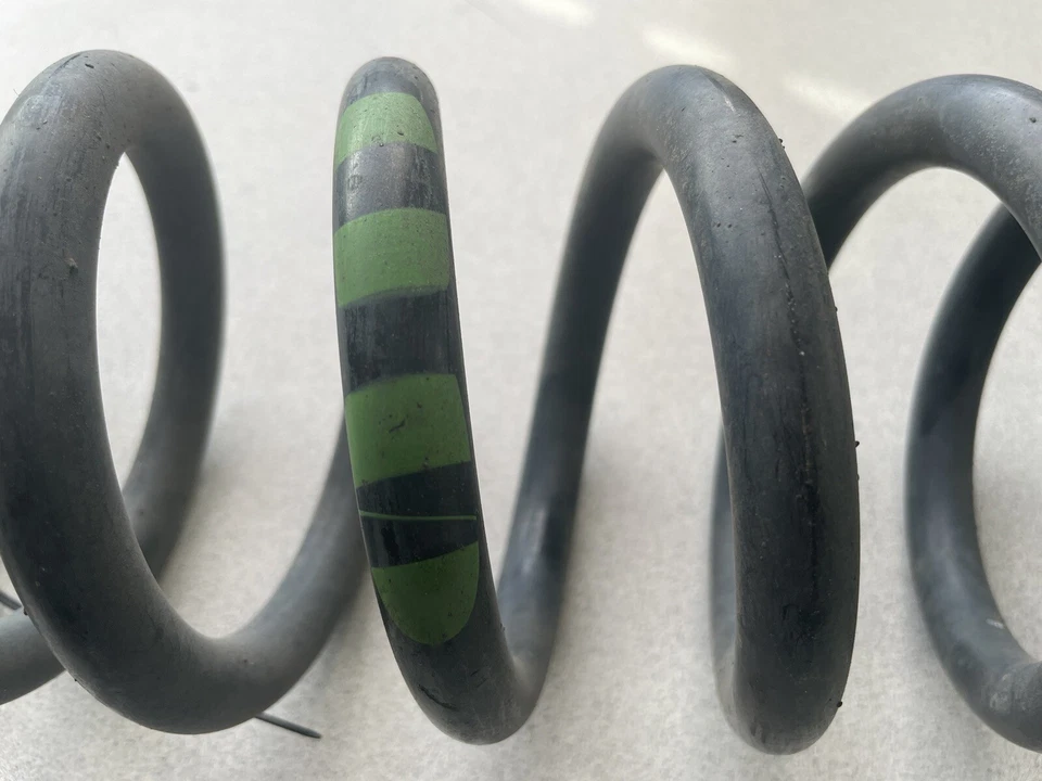 Mercedes-Benz E320 E430 W210 1996-2002 ~ muelle trasero ~ A2103243204 Foto 2 de 4