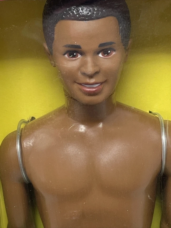 Barbie Sparkle Beach Steven 14353 Foto 2 de 4