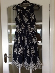 monsoon wedding guest