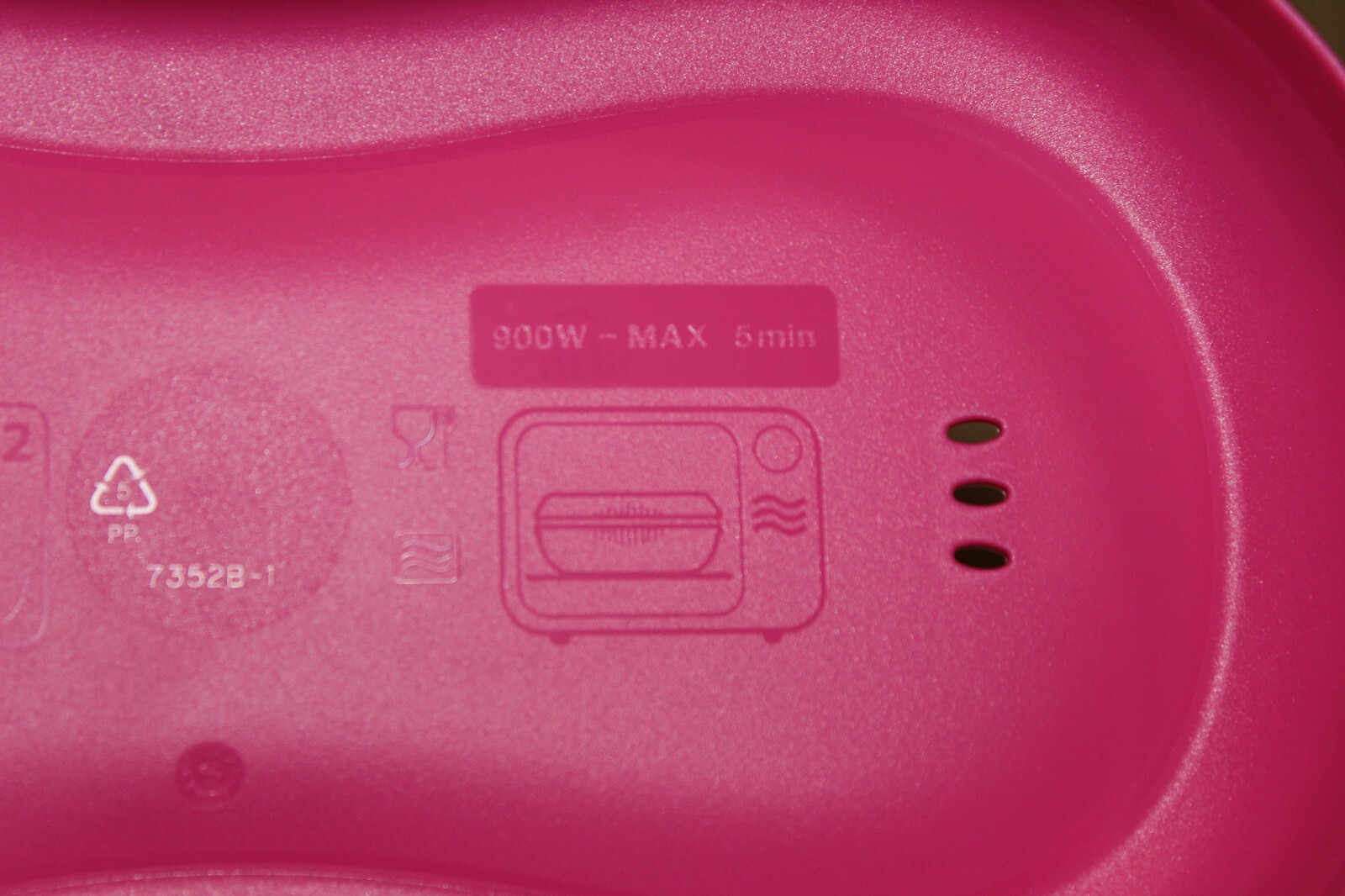 Tupperware Beautiful New Fiusha Microwave Omelette Maker eBay