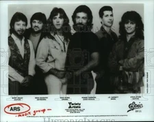 1989 Press Photo Members of the ARS music group pose for a photo - hcp01505